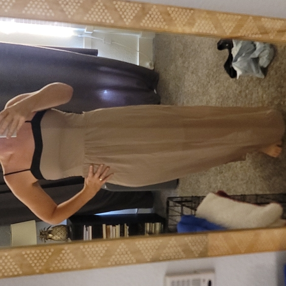 STUNNING CHIFFON LIKE DRESS BLACK AND NUDE BROWN - Picture 1 of 8